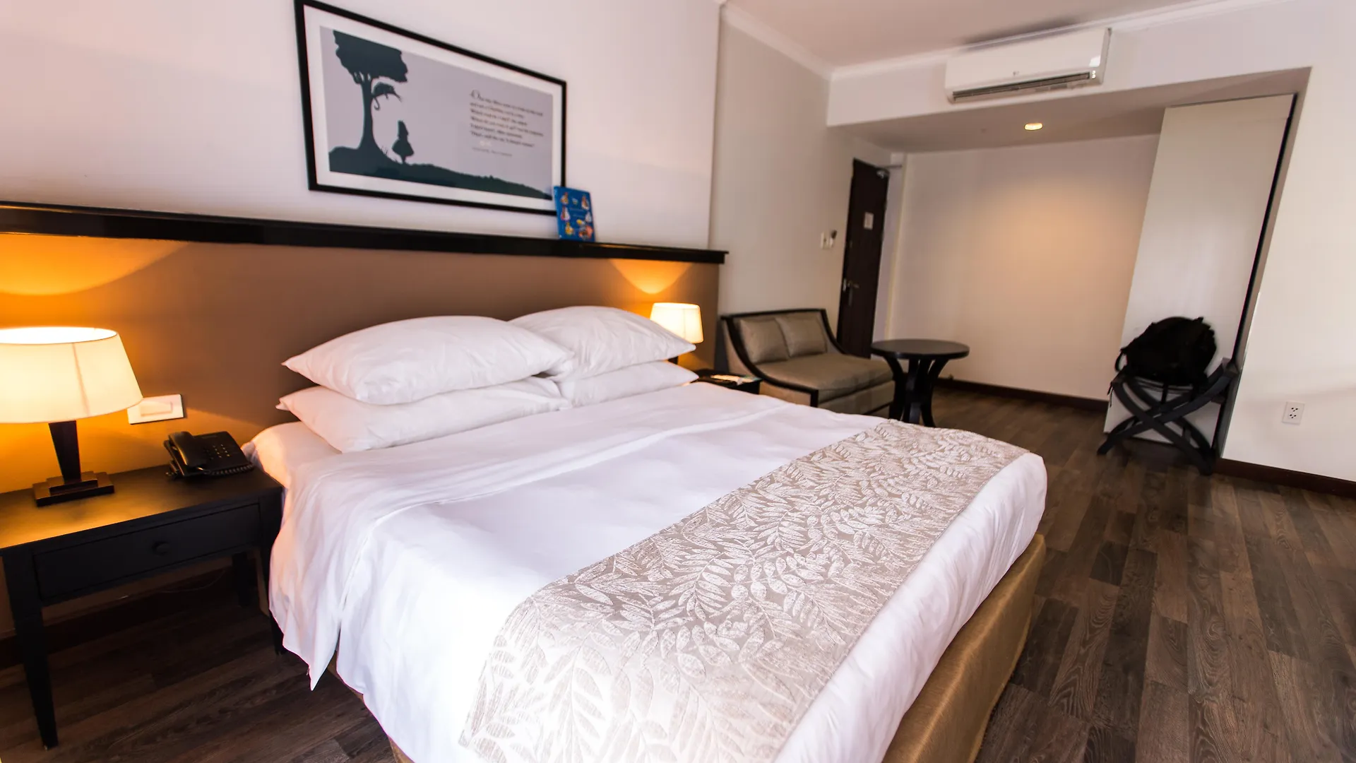 The Alcove Library Hotel Ho Chi Minh City 3*,
